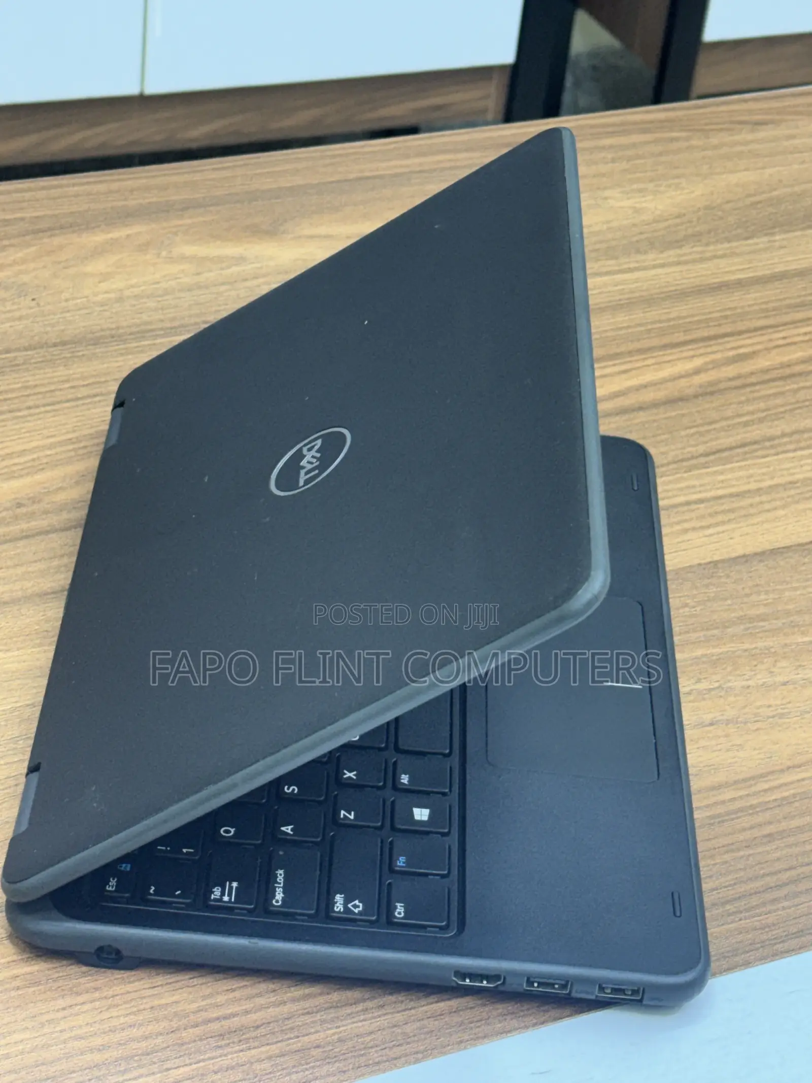 Laptop Dell Latitude 3190 2-in-1 4GB Intel Celeron SSD 128GB