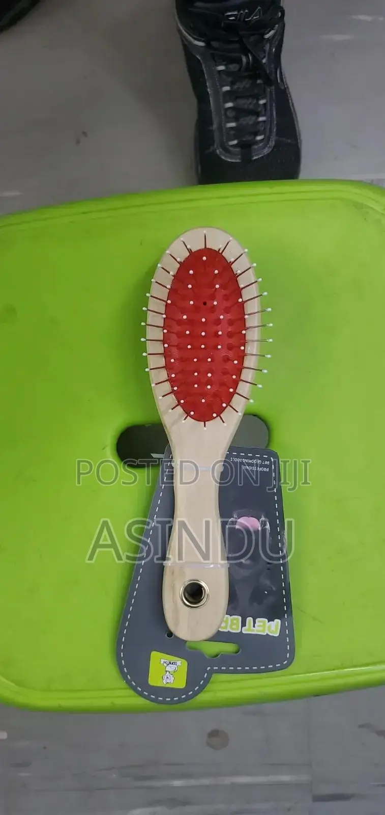 Pet Grooming Brush