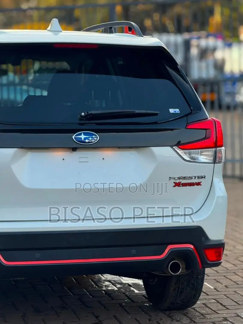 Subaru Forester 2018 White