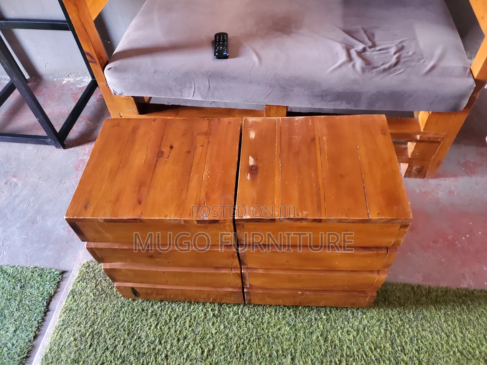 Pallet Chairs With Cushions