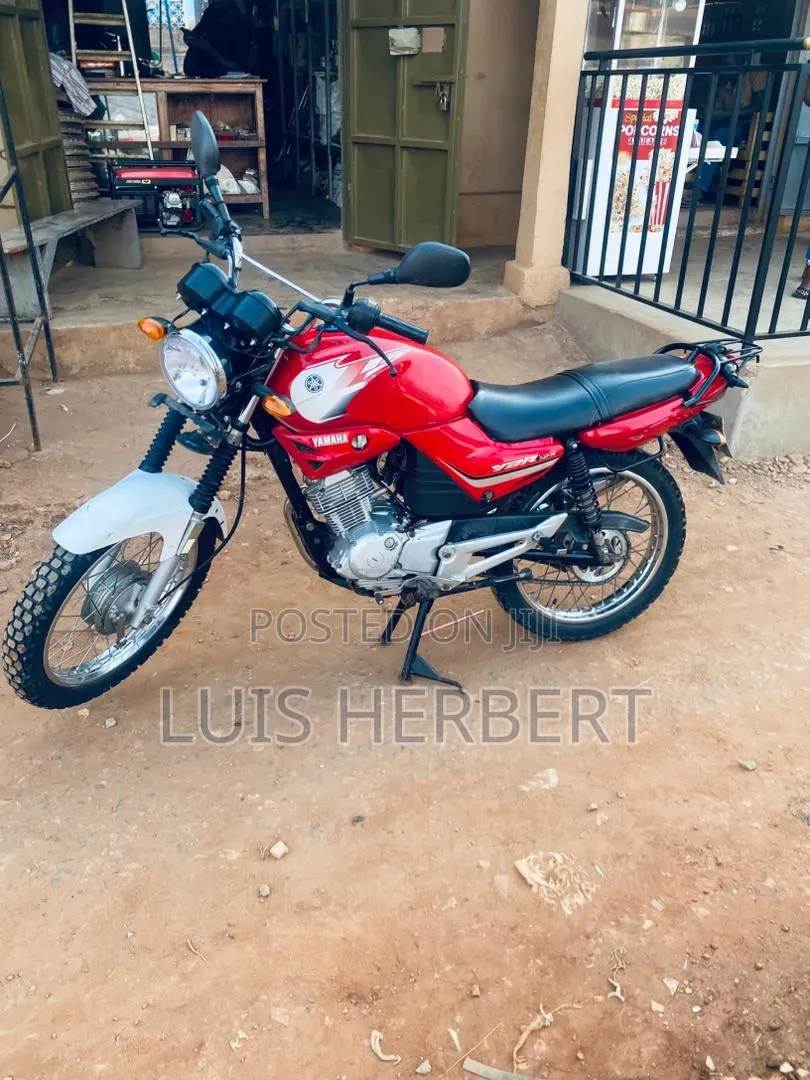 Yamaha YBR 2018 Red