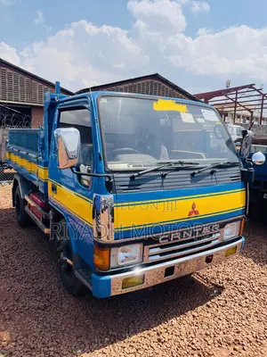 Canter 4d33 Engine Tipper First Class
