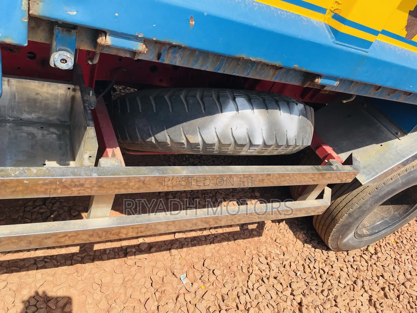 Canter 4d33 Engine Tipper First Class