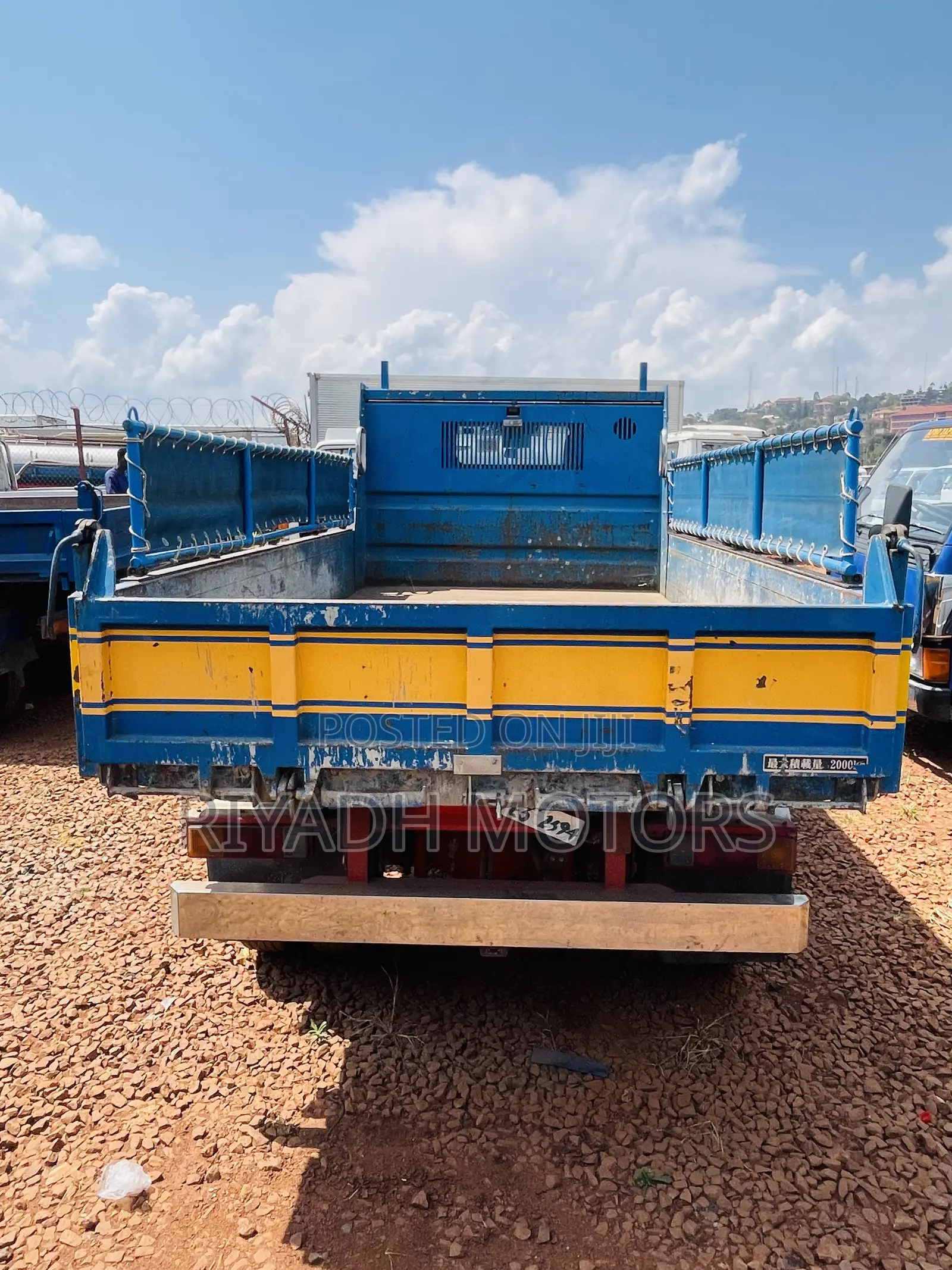 Canter 4d33 Engine Tipper First Class