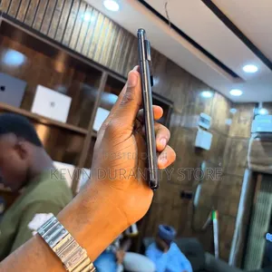 Google Pixel 8 Pro 128 GB Black