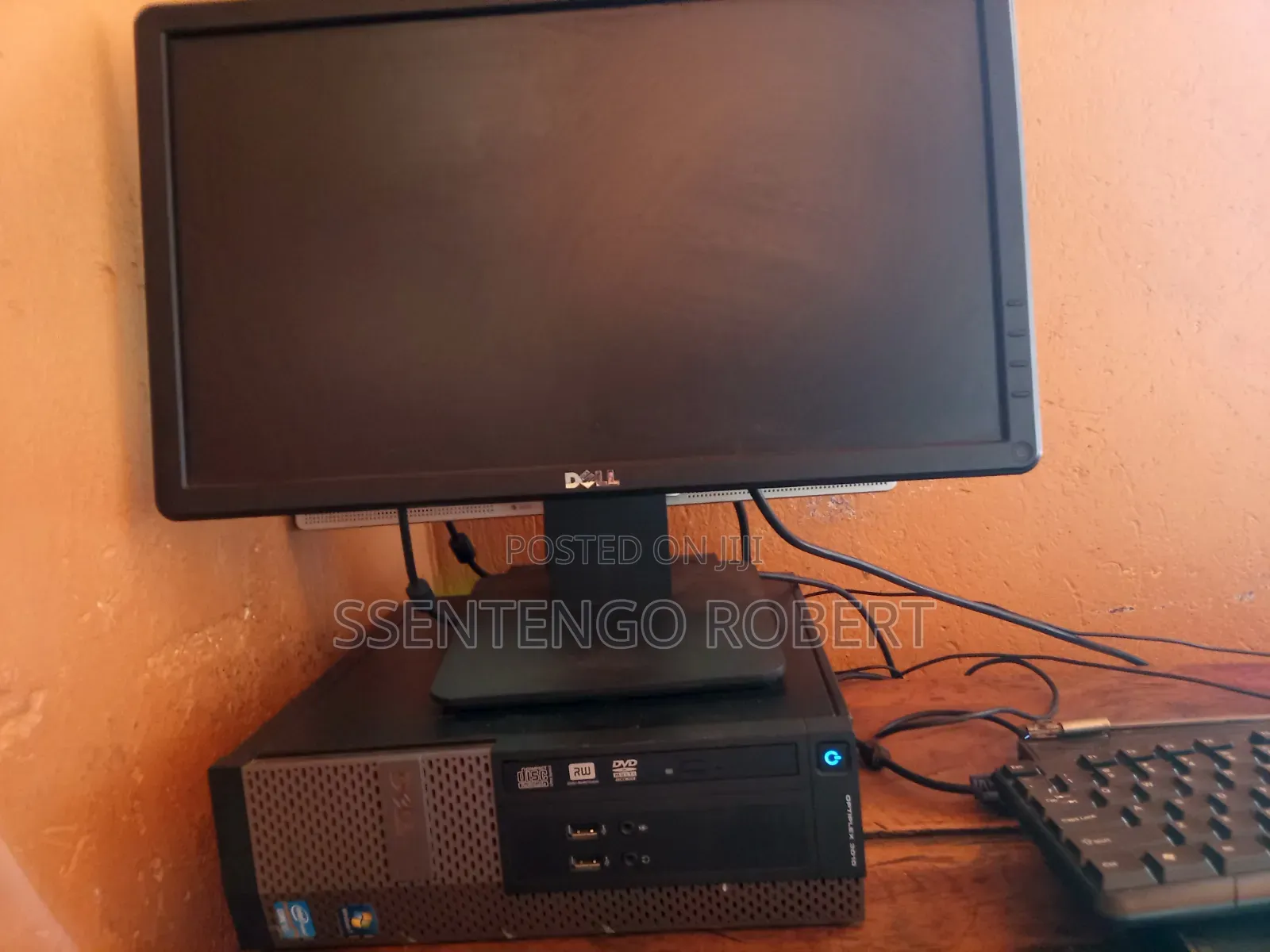 Desktop Computer Dell OptiPlex 3010 4GB Intel Core i3 HDD 500GB