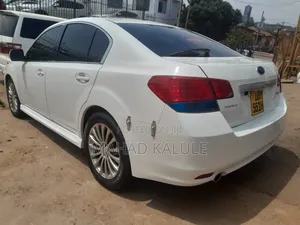 Subaru Legacy 2012 White
