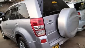 Suzuki Escudo 2013 Silver