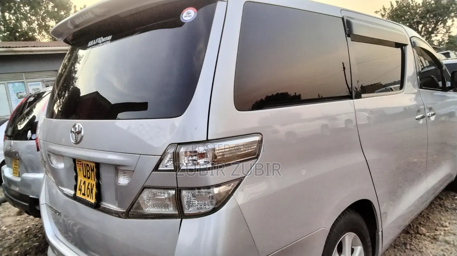 Toyota Alphard 2012 Silver