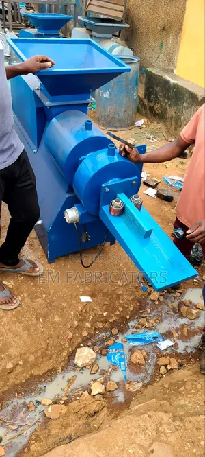 Semi Automatic Soap Plodder Machine
