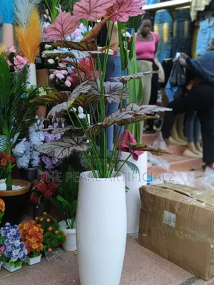 Artificial Plants/Flowers