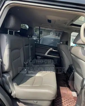 Toyota Land Cruiser 2010 Black