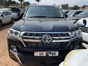 Toyota Land Cruiser 2012 Black