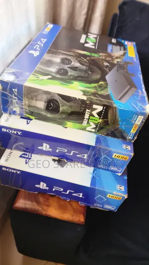 Play Station 4