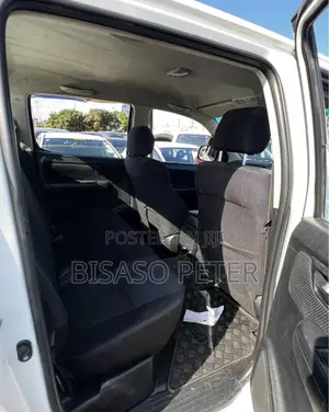 Toyota Hilux 2013 White