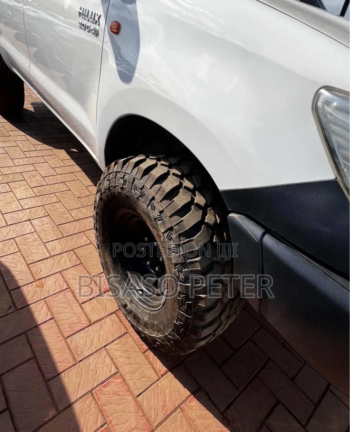 Toyota Hilux 2013 White