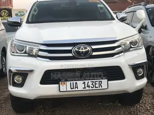 Toyota Hilux 2017 White