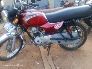 Bajaj Boxer 100 2022 Red