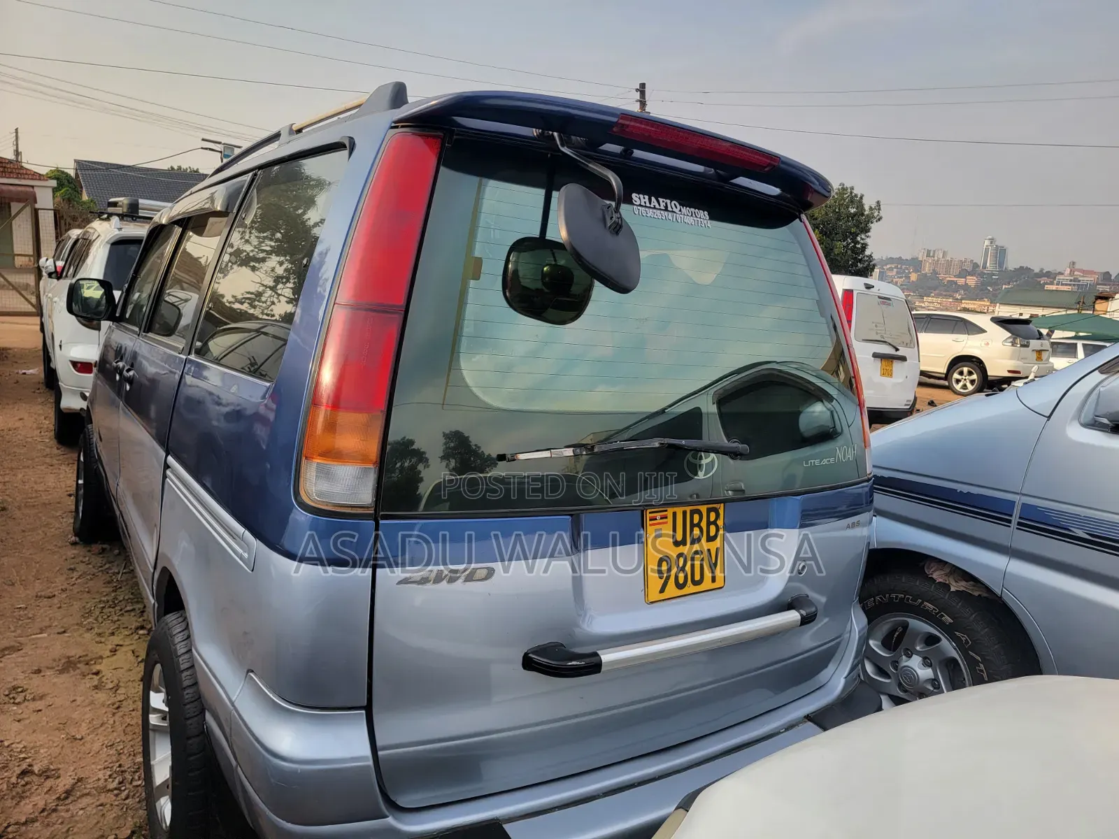 Toyota Noah 2003 Blue