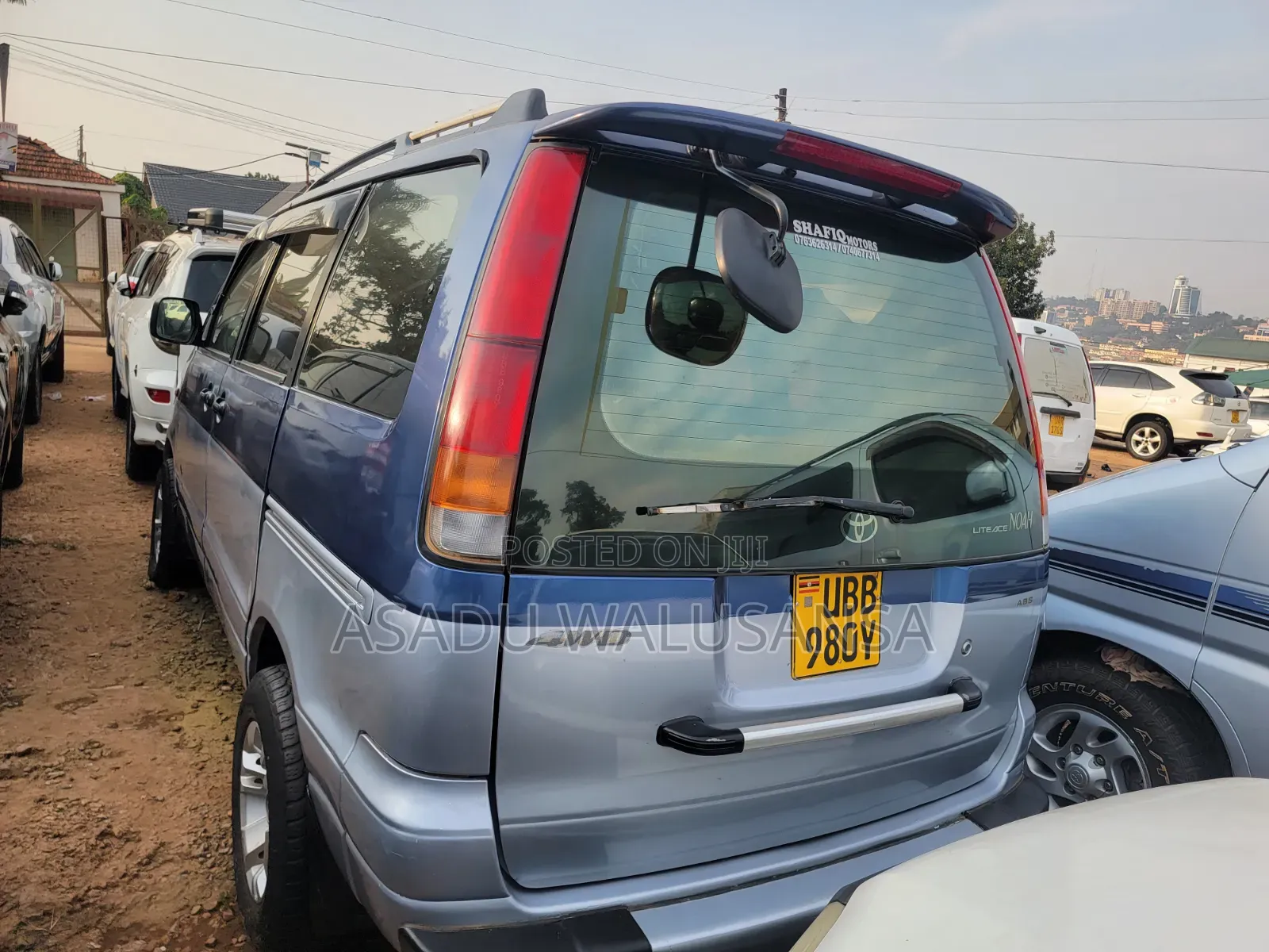 Toyota Noah 2003 Blue