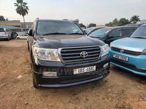 Toyota Land Cruiser 2010 Black