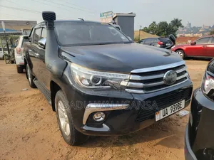 Toyota Hilux 2018 Black