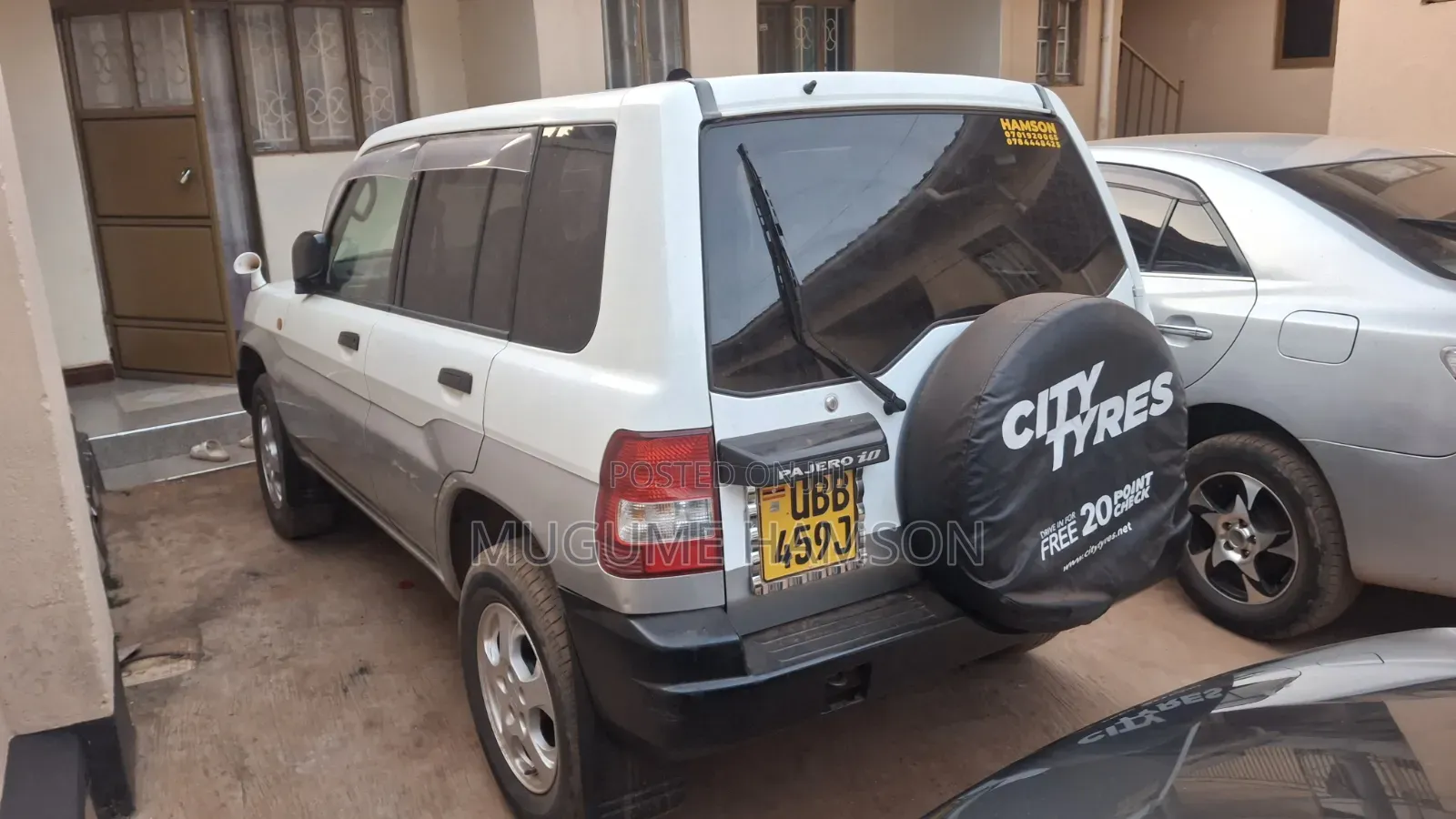 Mitsubishi Pajero IO 2000 White