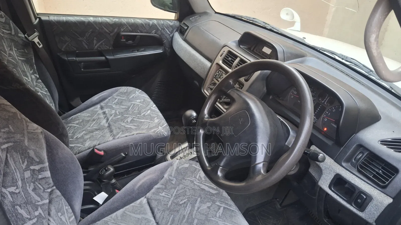 Mitsubishi Pajero IO 2000 White