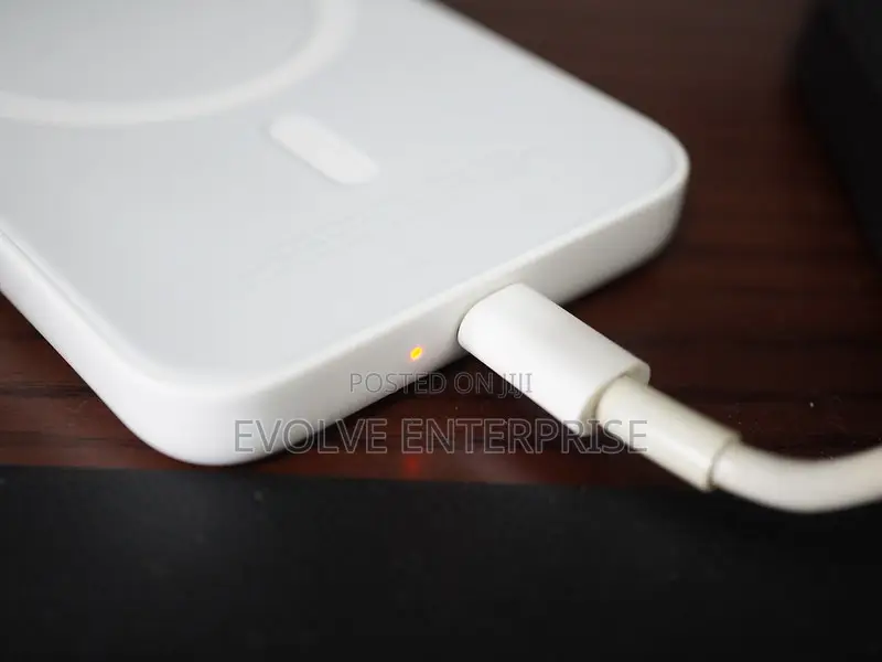 Apple Magsafe Battery Pack