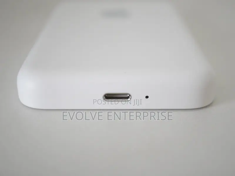 Apple Magsafe Battery Pack