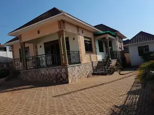 3bdrm House in Division A for sale