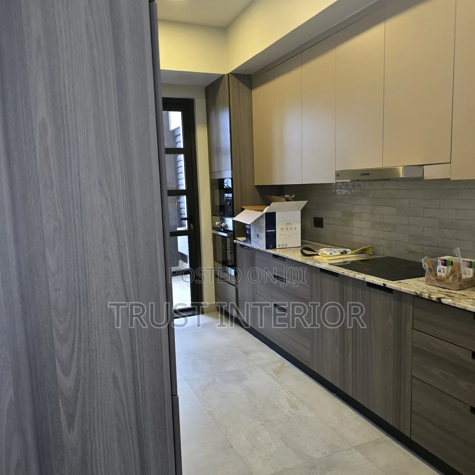 Premium Kitchen Installed Naguru 802