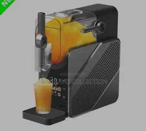 Raf 2-Liter Capacity Slush Maker Featuring a Touchscreen Interface.