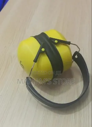 Heavy-duty Noise Reduction Safety Earmuffs To Protect Hearing .