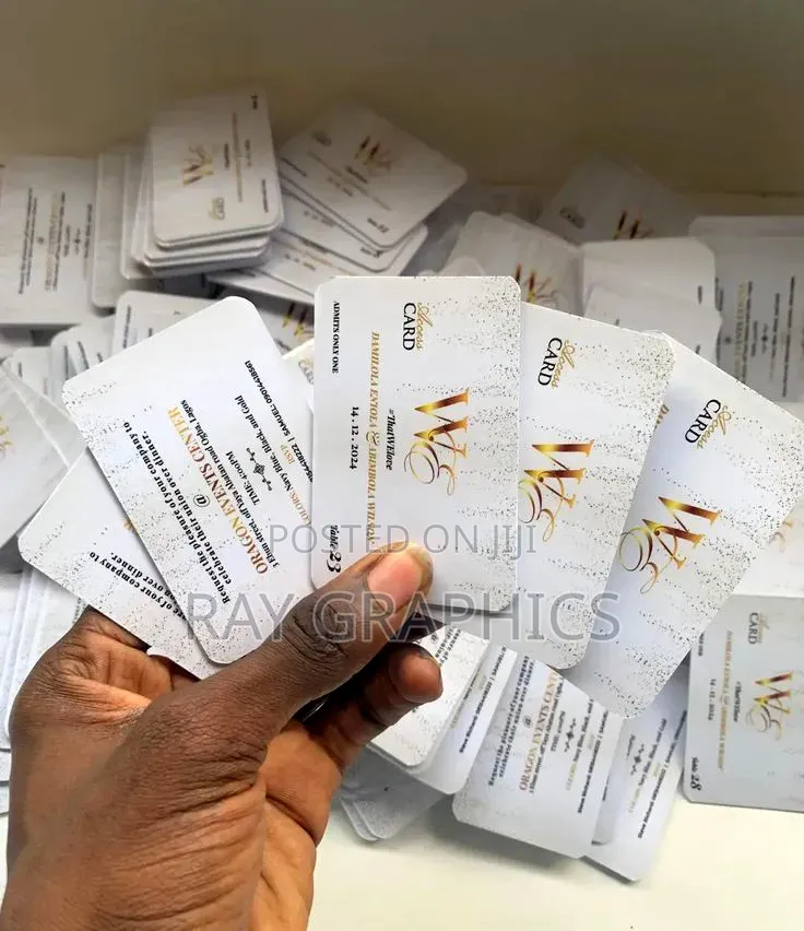 Printed and Laminated Business Cards With Waterproof