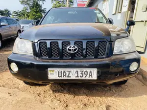 Toyota Kluger 2004