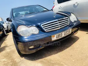 Mercedes-Benz C180 2004 Blue