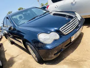 Mercedes-Benz C180 2004 Blue