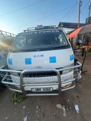 Toyota HiAce 2008 White
