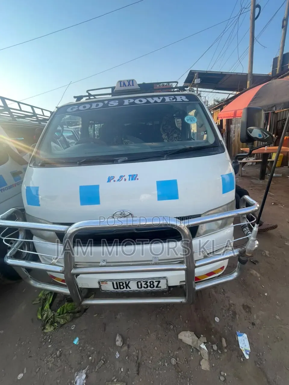 Toyota HiAce 2008 White