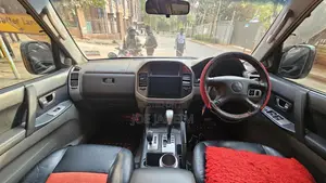 Mitsubishi Pajero 2005 Black