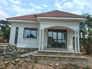 2bdrm House in Division A for sale