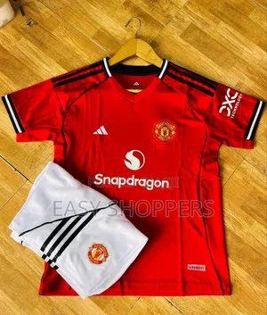 Manchester United 24/25 Home Kit