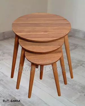Round Wooden Mahogani Table
