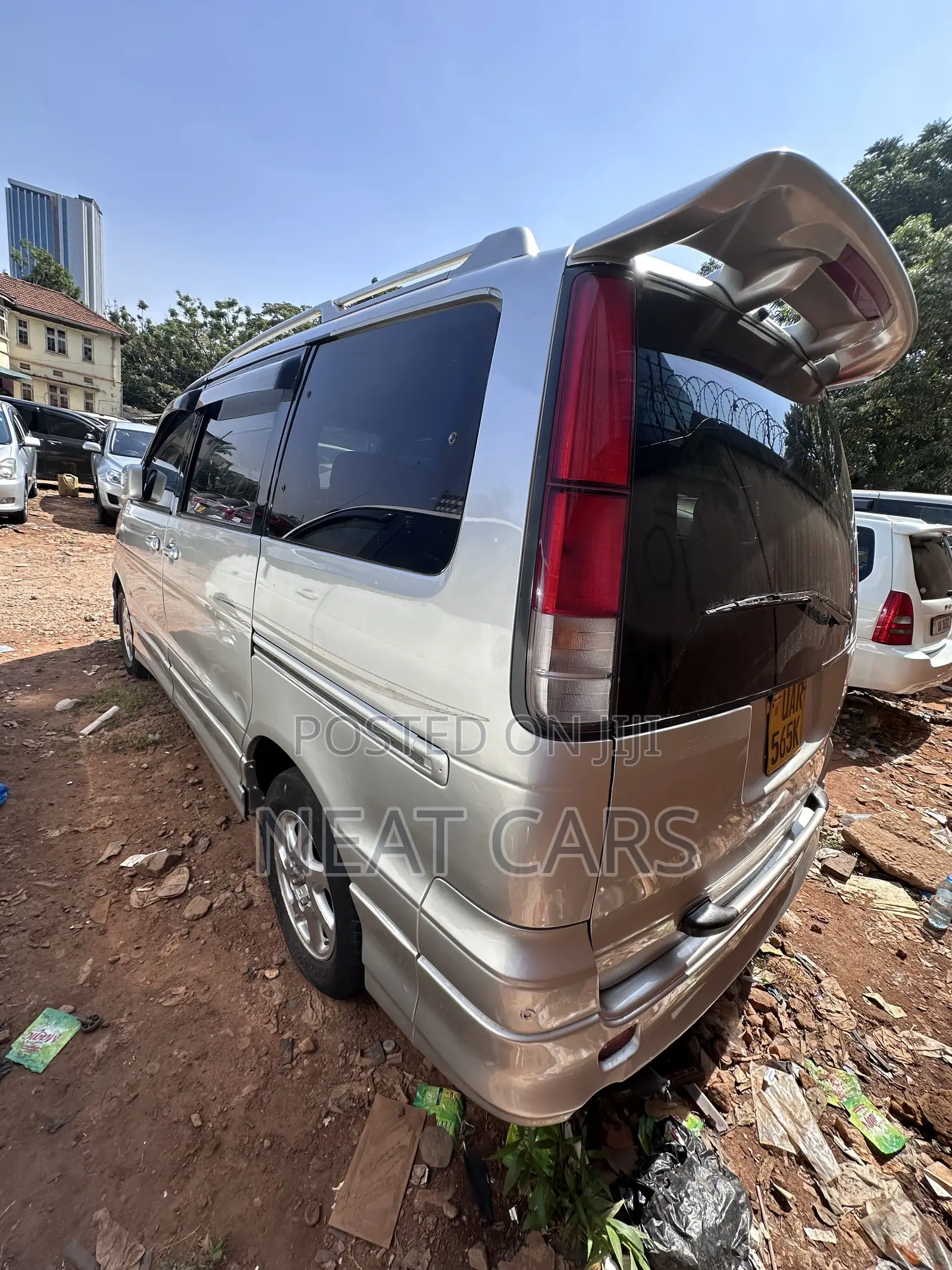 Toyota Noah 2001 Silver