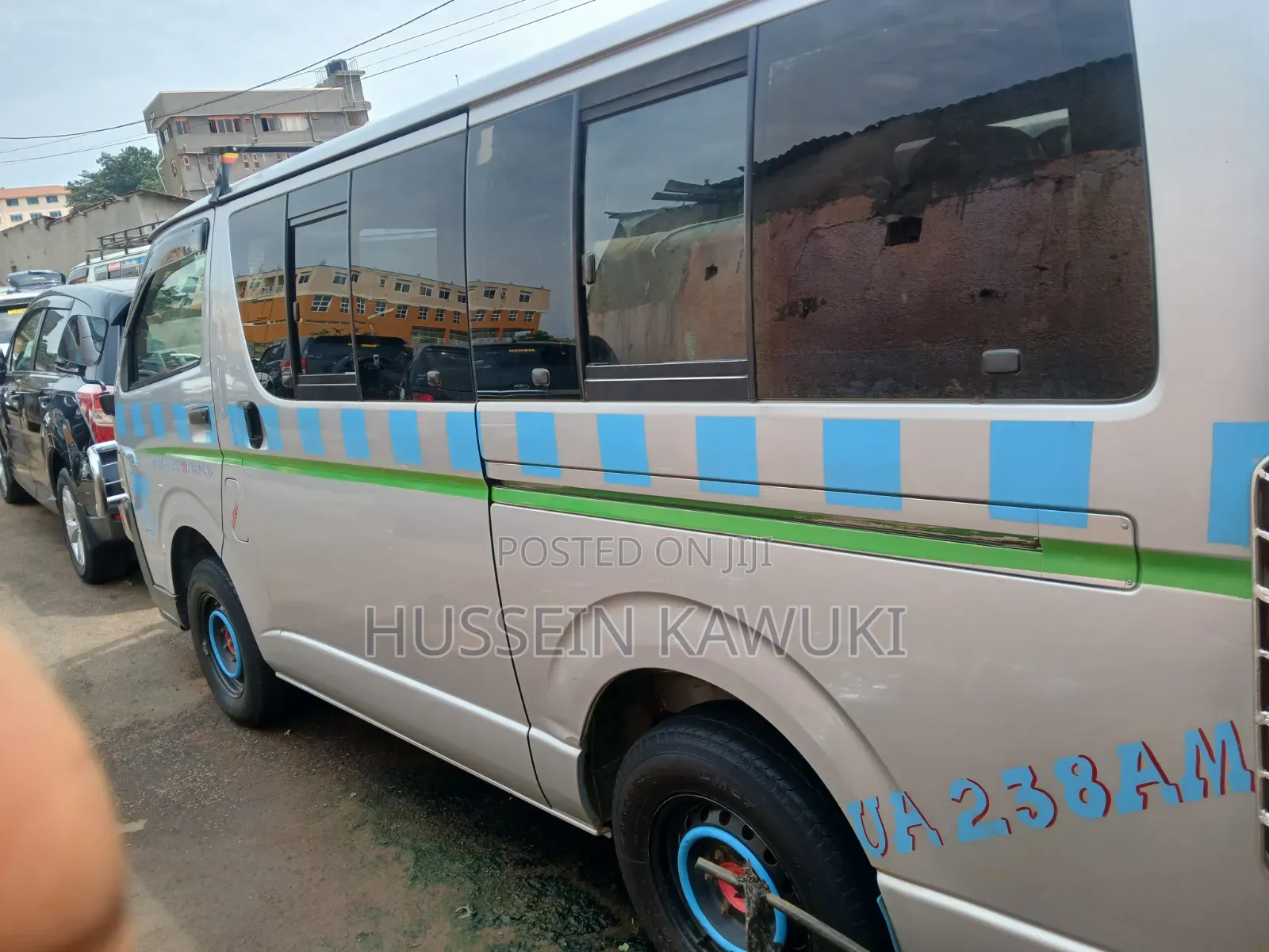 Toyota HiAce 2010 White
