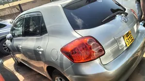 Toyota Auris 2009 Silver