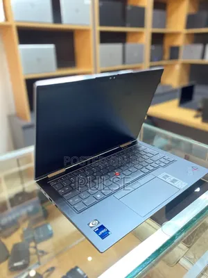 Laptop Lenovo ThinkPad X1 Yoga 16GB Intel Core i5 SSD 512GB