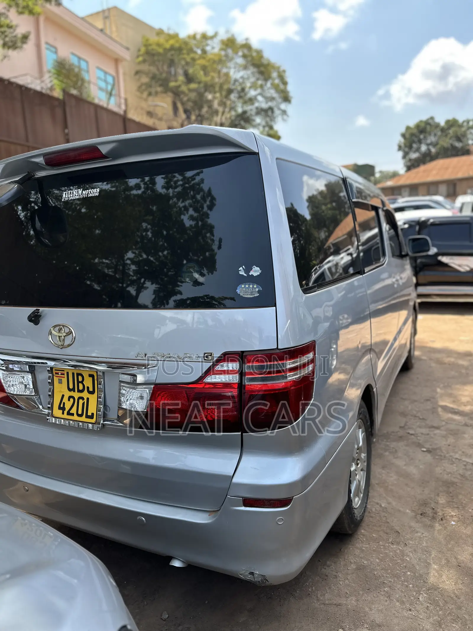 Toyota Alphard 2006 Silver