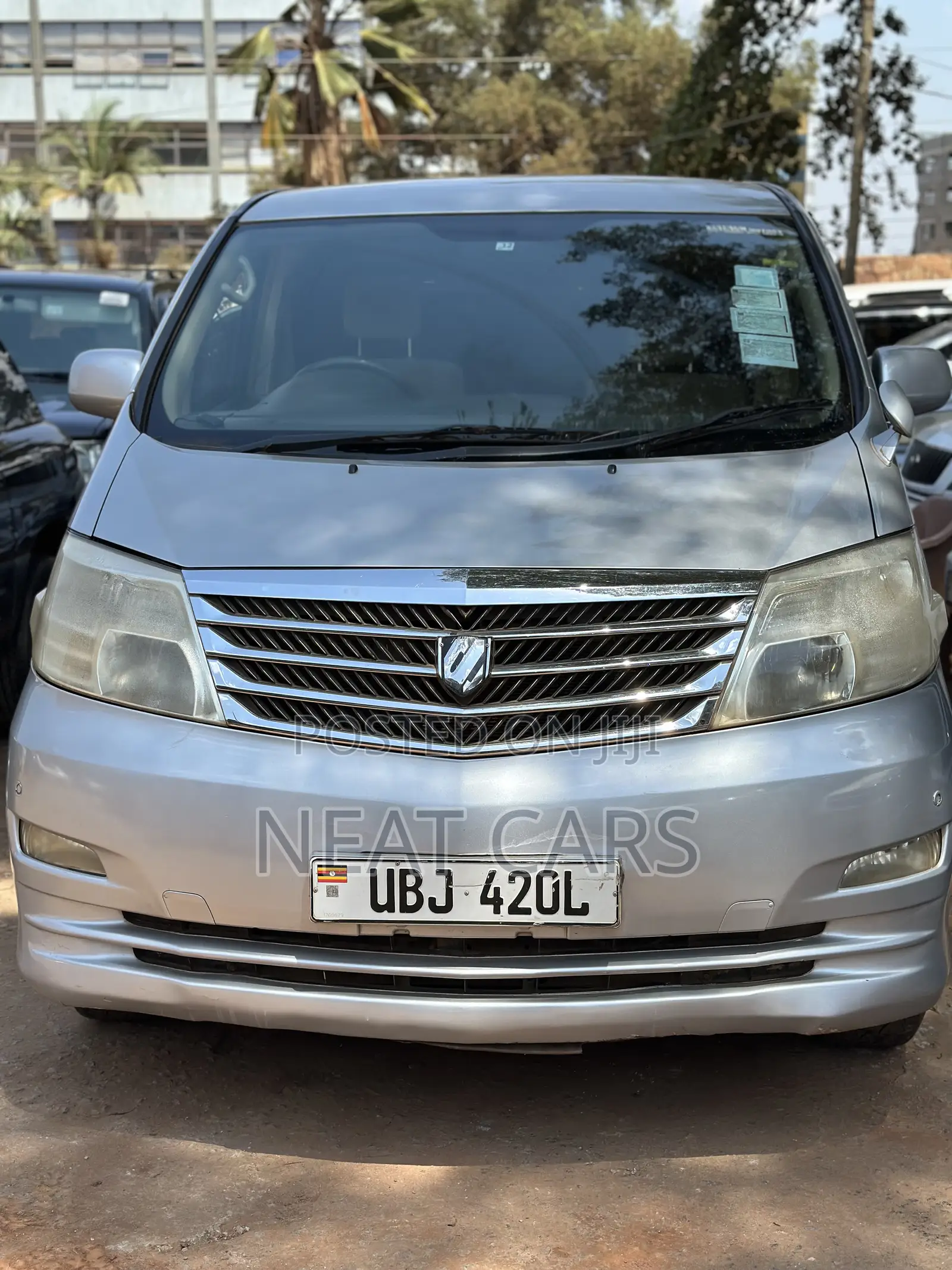 Toyota Alphard 2006 Silver